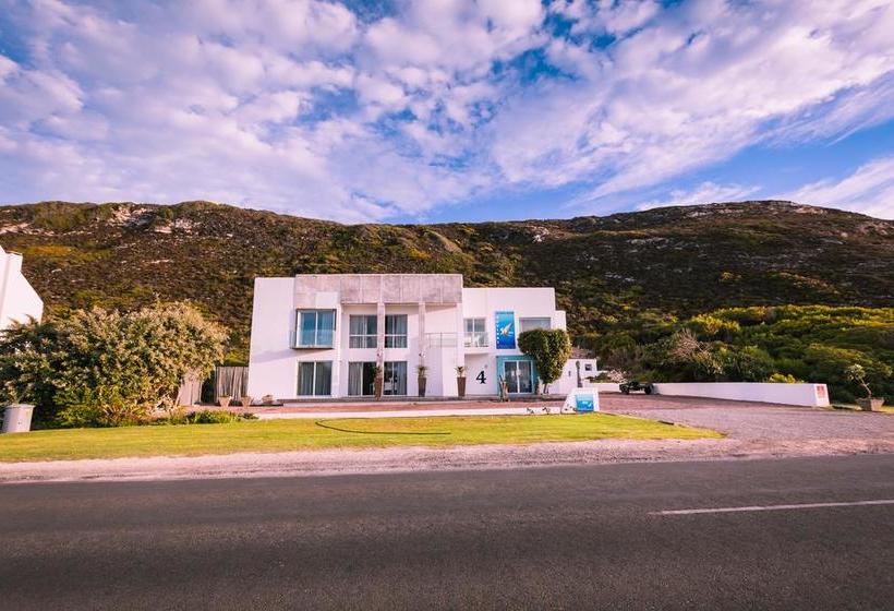 Bed and Breakfast Ocean Art House 13