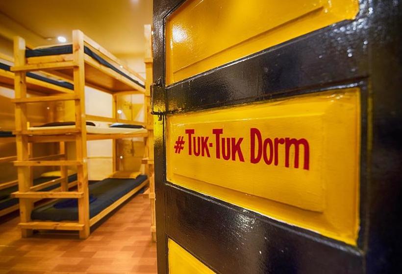 Hostel Bombay Backpackers 12