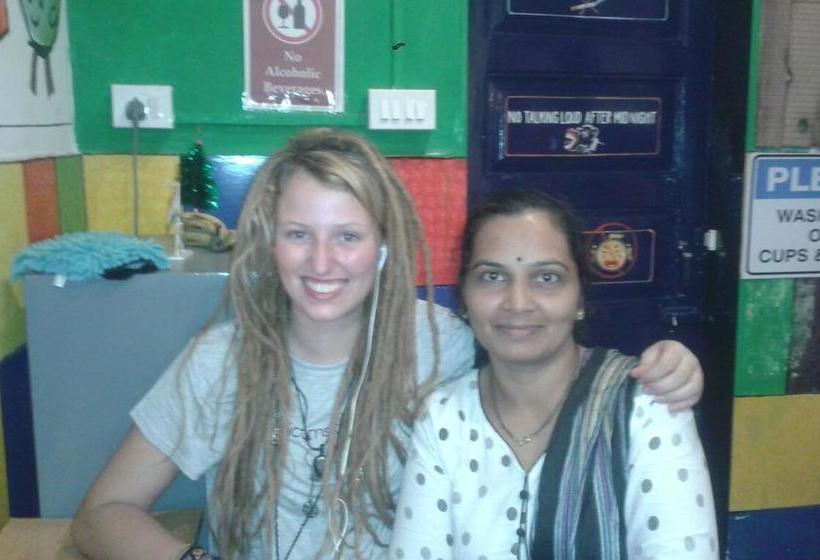 Hostel Bombay Backpackers 17