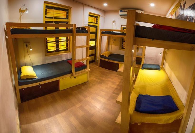 Hostel Bombay Backpackers 6