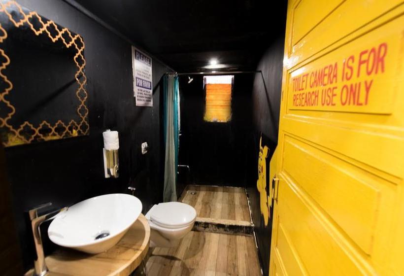 Hostel Bombay Backpackers 7