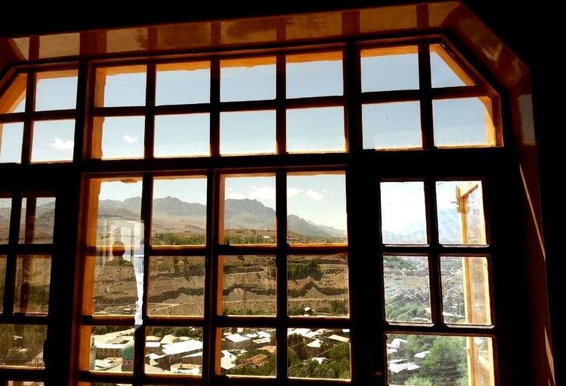 Hotel Caravan Sarai 1