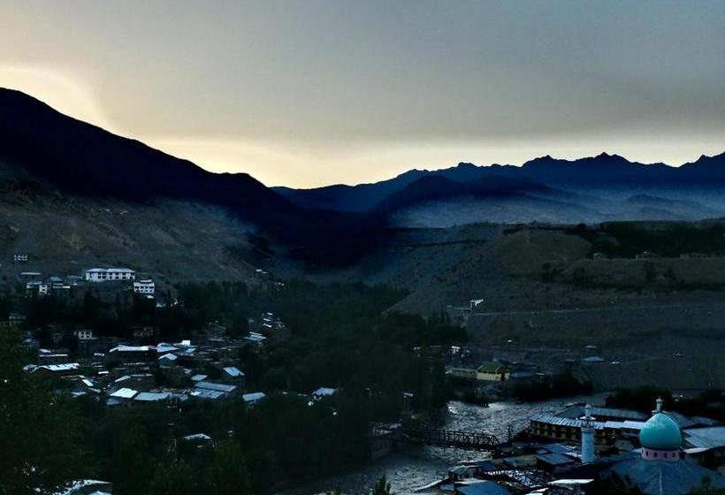 Hotel Caravan Sarai 10