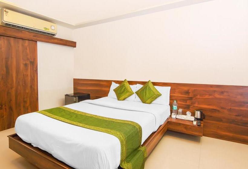 Resort Fabhotel Swamini Niwas 11