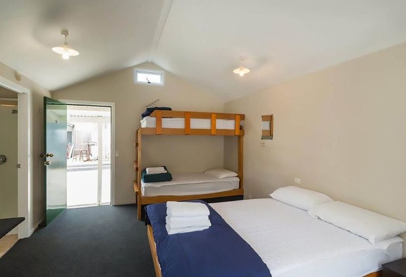 Kaiteriteri Reserve Apartments 12