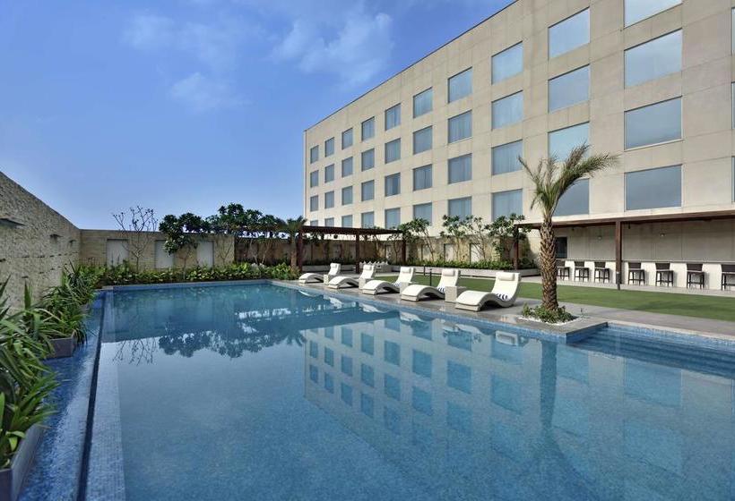Hotel Radisson Blu Faridabad Haryana