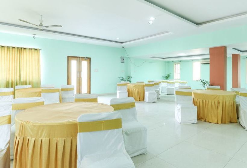 Hotel Treebo Pavan 20