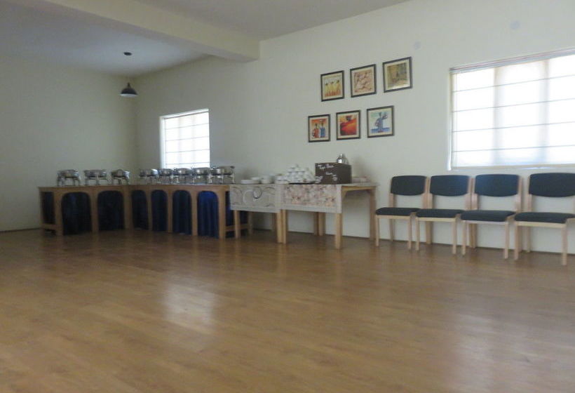 Hotel Mystique Meadows Earth Homes 16