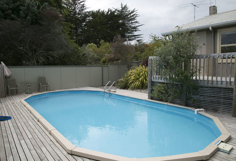 Plum Tree House And Quince Cottage 17