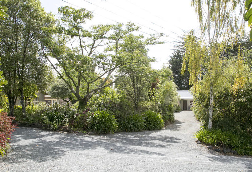 Plum Tree House And Quince Cottage 20