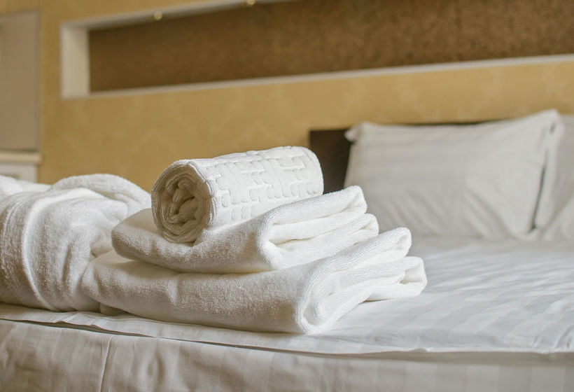 Ahotels Design Style On Oktyabrskaya 16