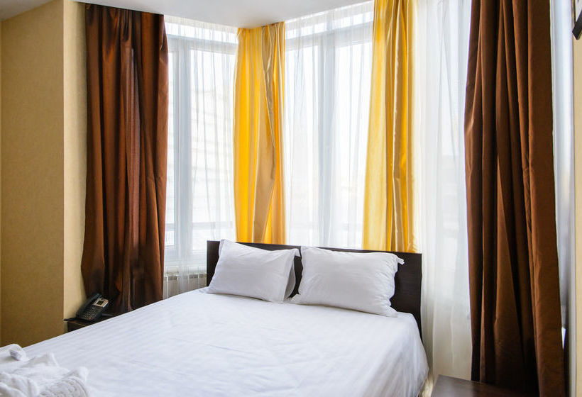 Ahotels Design Style On Oktyabrskaya 5