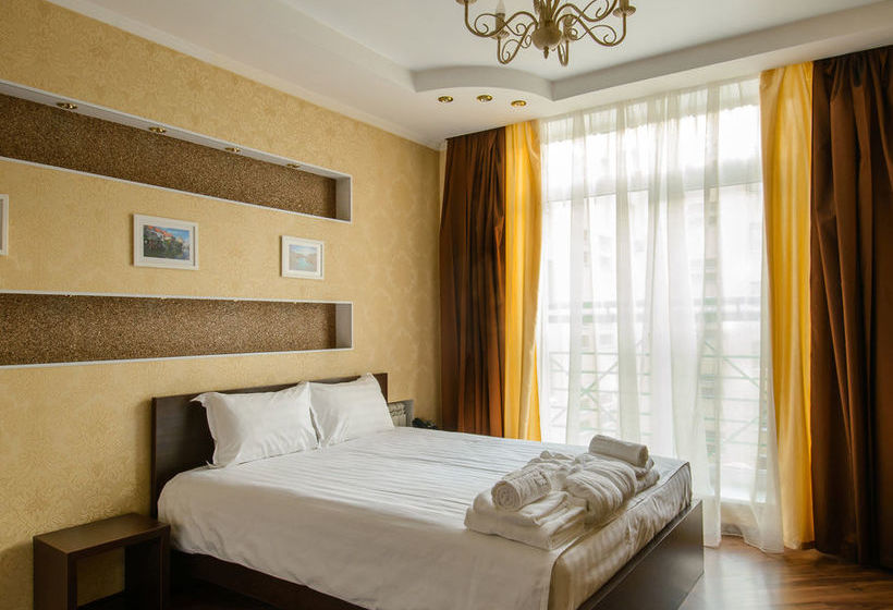 Ahotels Design Style On Oktyabrskaya 9