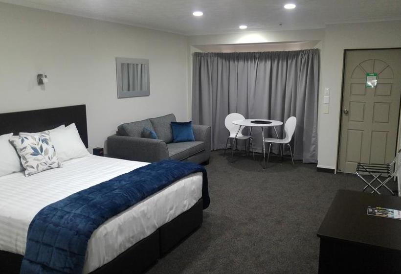 Motel White Heron Motor Lodge 13