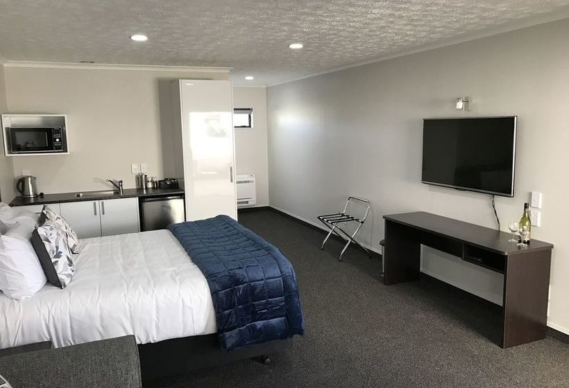 Motel White Heron Motor Lodge 18