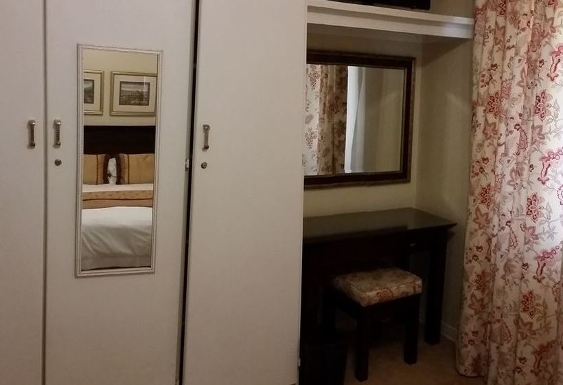 Pension Royal Ridge Guest House And Apartments 12