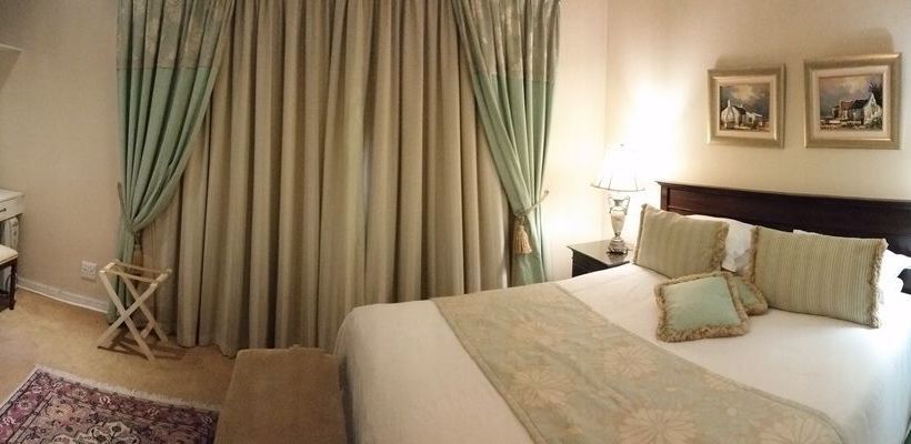 Pension Royal Ridge Guest House And Apartments 13