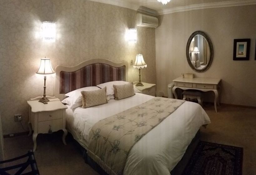 Pension Royal Ridge Guest House And Apartments 6