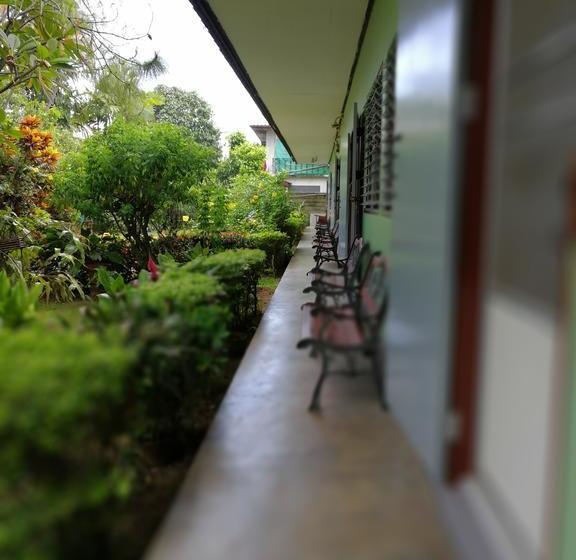 Hostel Baan Bua Guest House 11