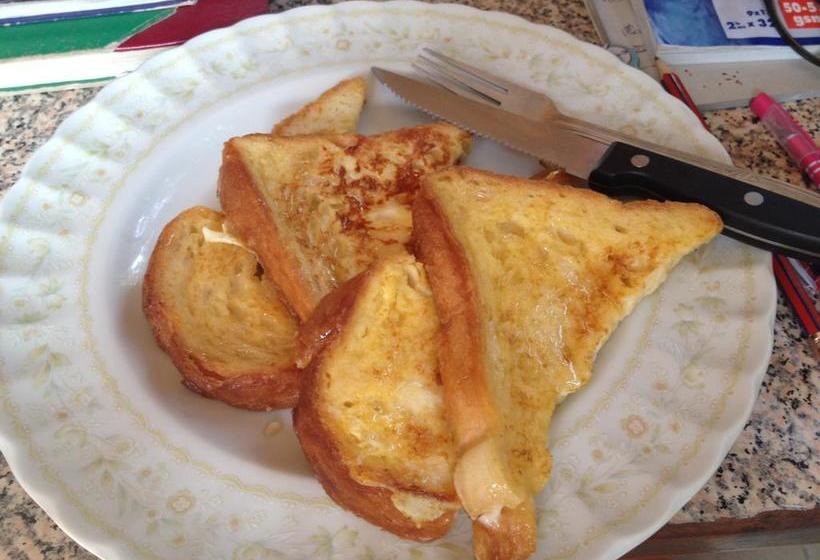 Hostel Baan Bua Guest House 13