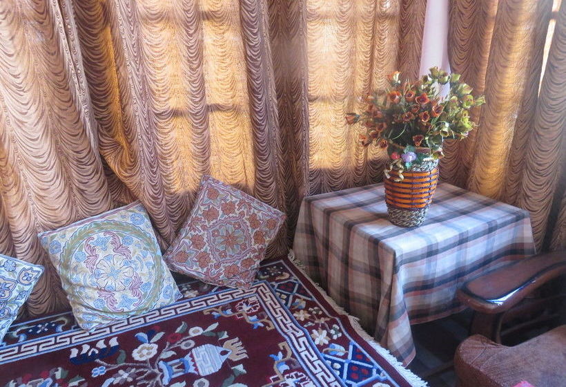 Hotel Maryul Jammu y Cachemira