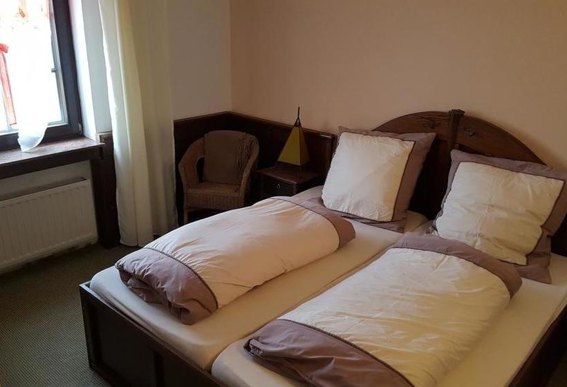 Landhotel Zum Doppeldecker 7