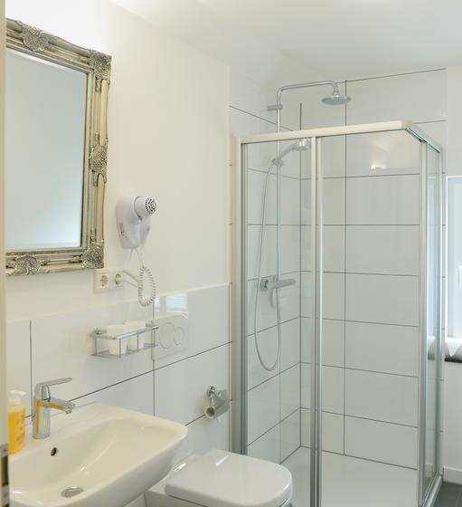 Bed & Breakfast Meerbusch 1