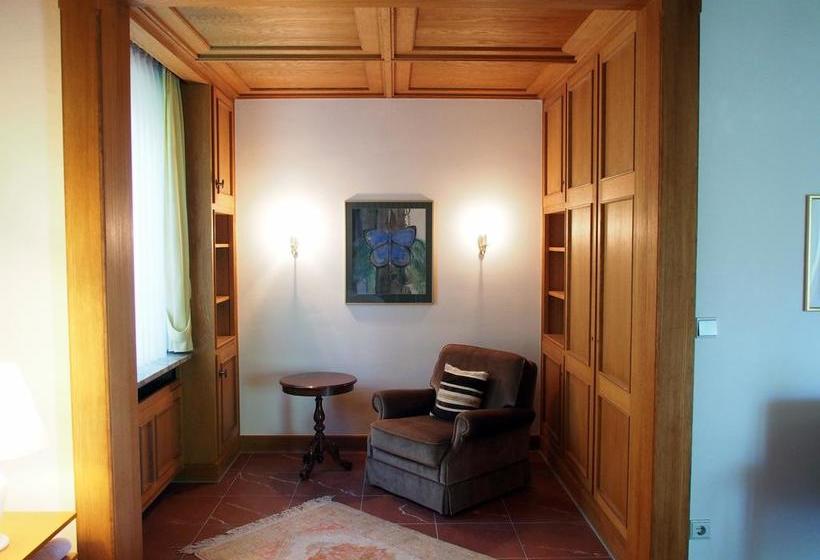 Hotel Villa Spiegelberg 15