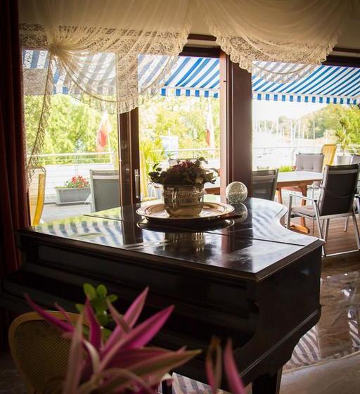 Hotel Am Yachthafen Constanza Baden-Wurtemberg