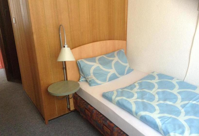 Landhotel Zum Rautenkranz 12