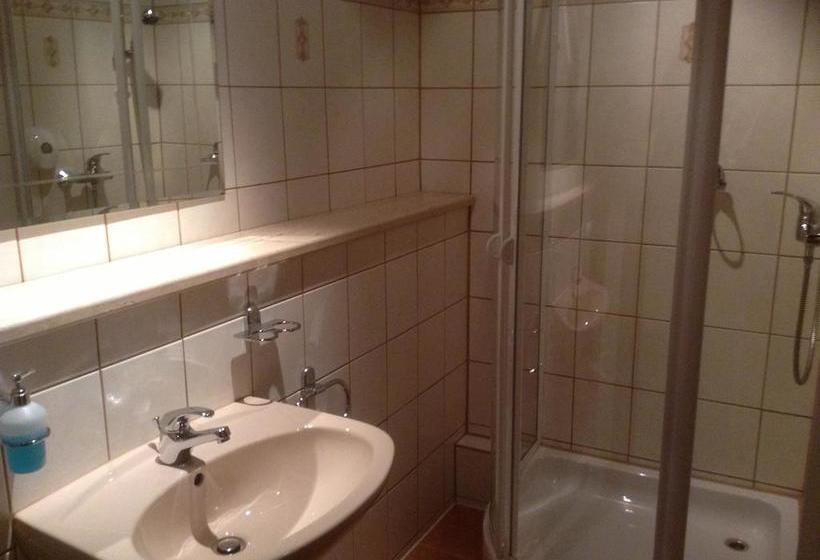 Landhotel Zum Rautenkranz 16