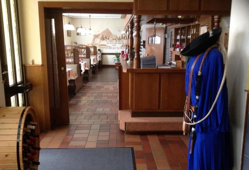 Landhotel Zum Rautenkranz 9