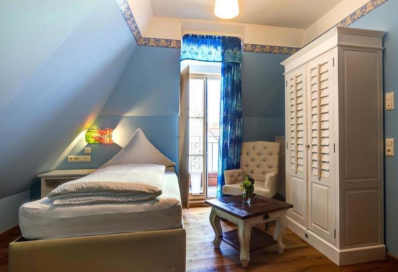 Hotel Belle Epoque 17