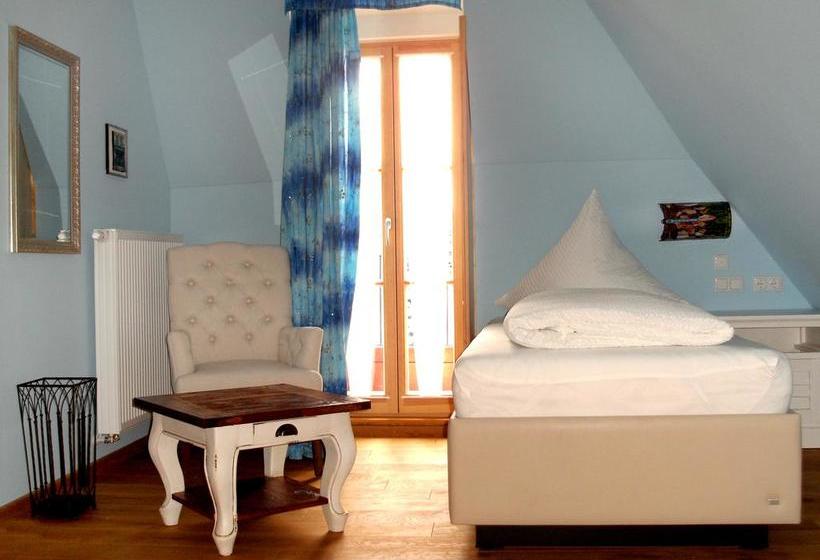 Hotel Belle Epoque 18