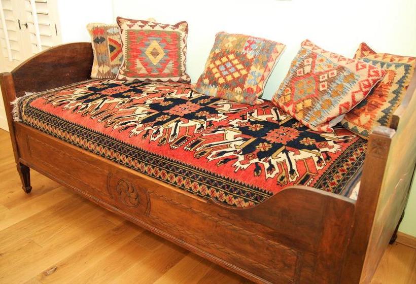 Hotel Belle Epoque 2