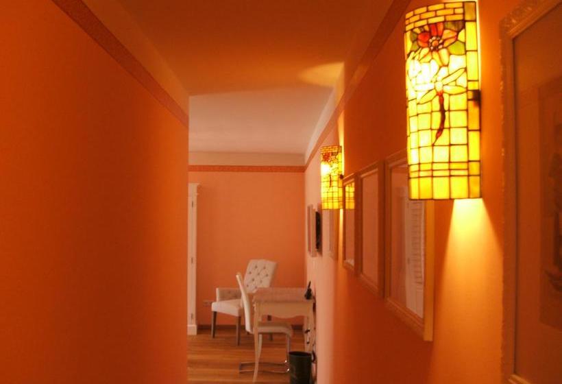 Hotel Belle Epoque 20