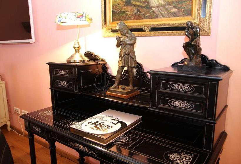 Hotel Belle Epoque 7