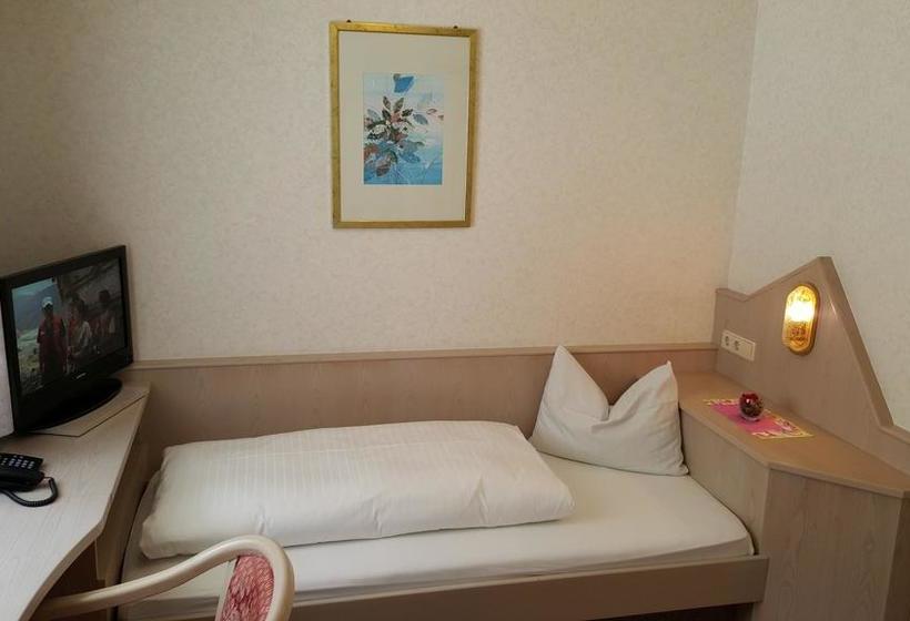 Hotel Restaurant Rebstock 18