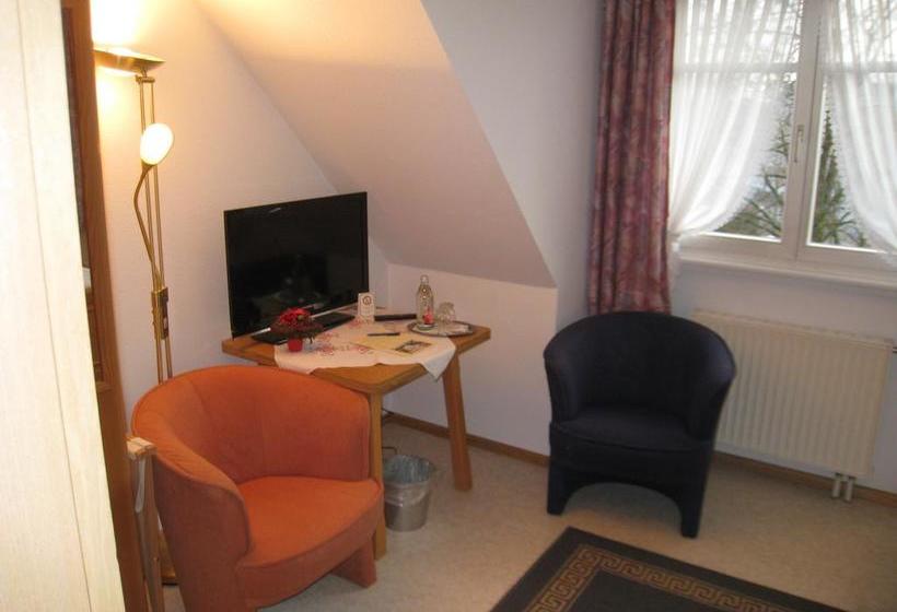 Hotel Gasthof Pension Krone 12