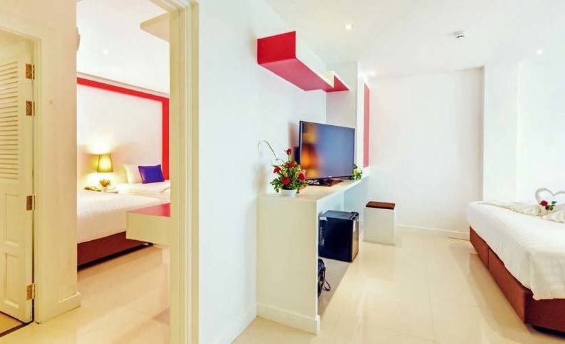 Hotel Raha Gold Residence Patong Beach 10