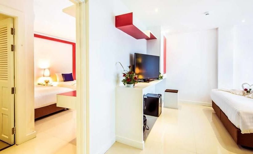 Hotel Raha Gold Residence Patong Beach 13