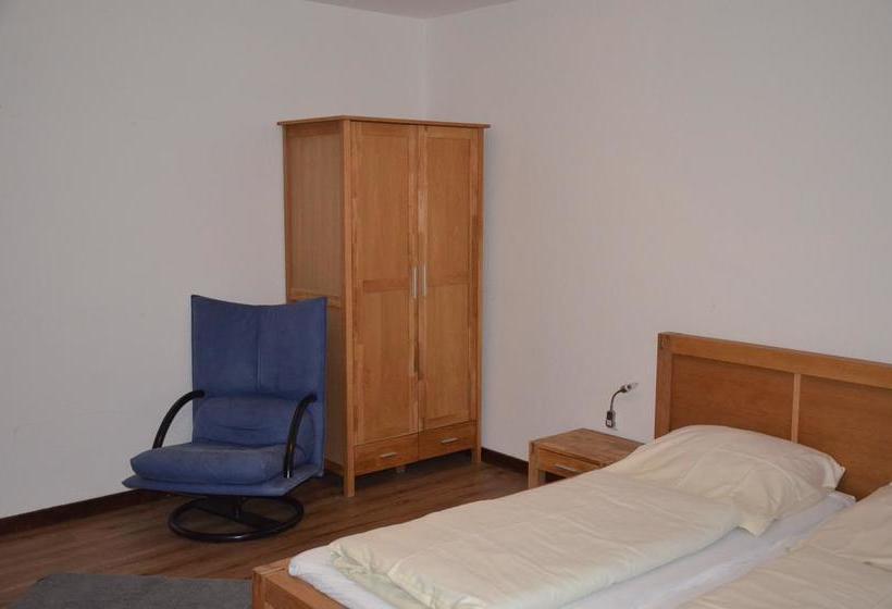 Bed and Breakfast Guesthouse Schloßcafe