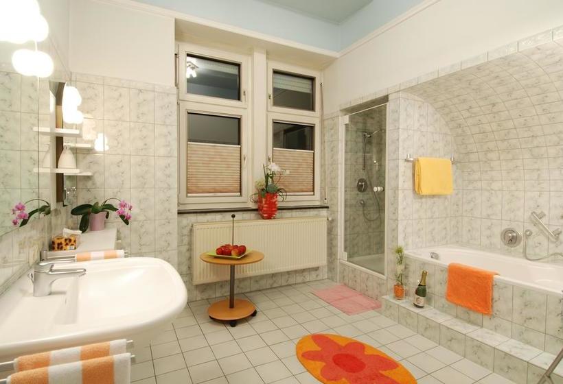 Hotel Gästehaus Clüsserathweiler 15