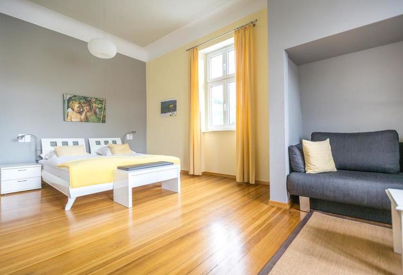 Hotel Gästehaus Clüsserathweiler 4