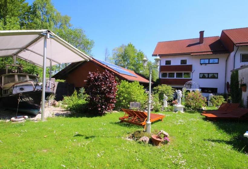 Fun & Joy Lifestyleresort 13