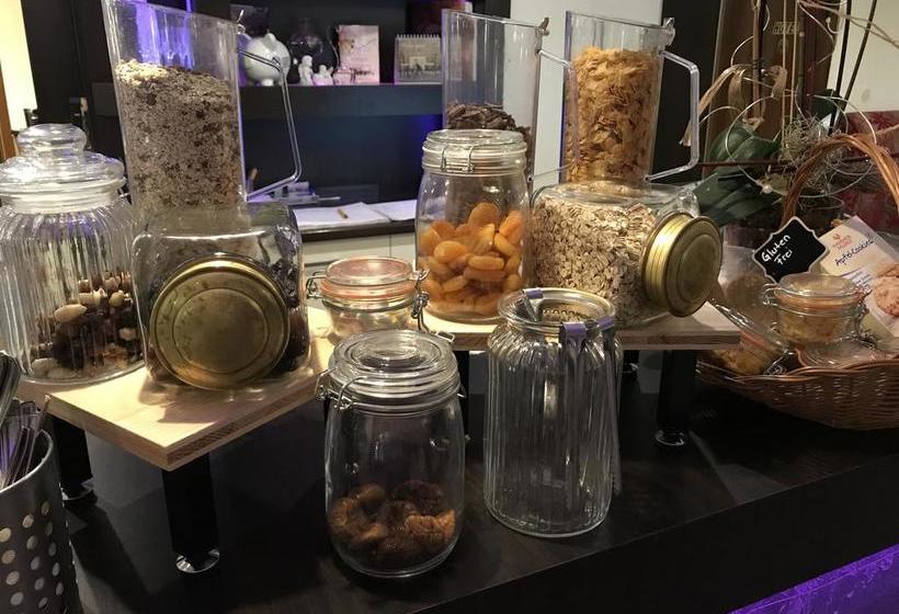 Hotel Restaurant Goldene Henne 11