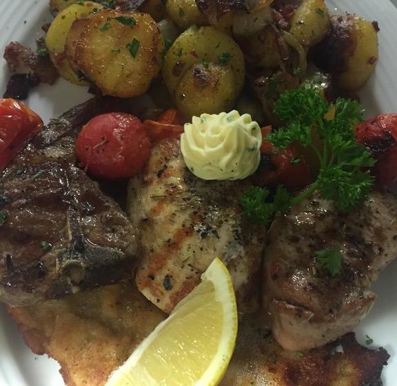 Hotel Restaurant Goldene Henne 13