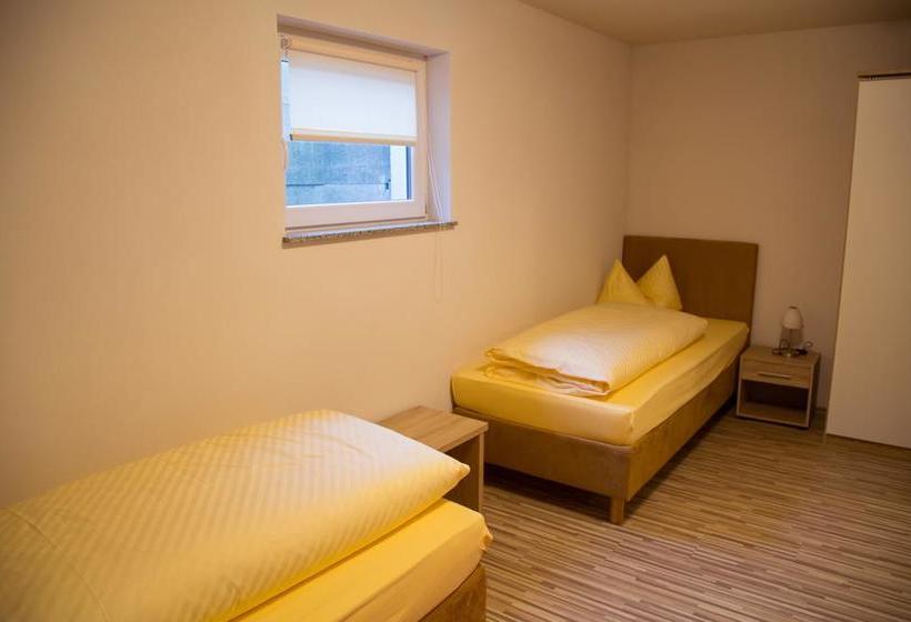 Hotel Gasthaus Lamm Garni 17