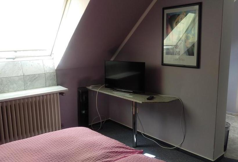 Hotel Am Schenkelberg 1