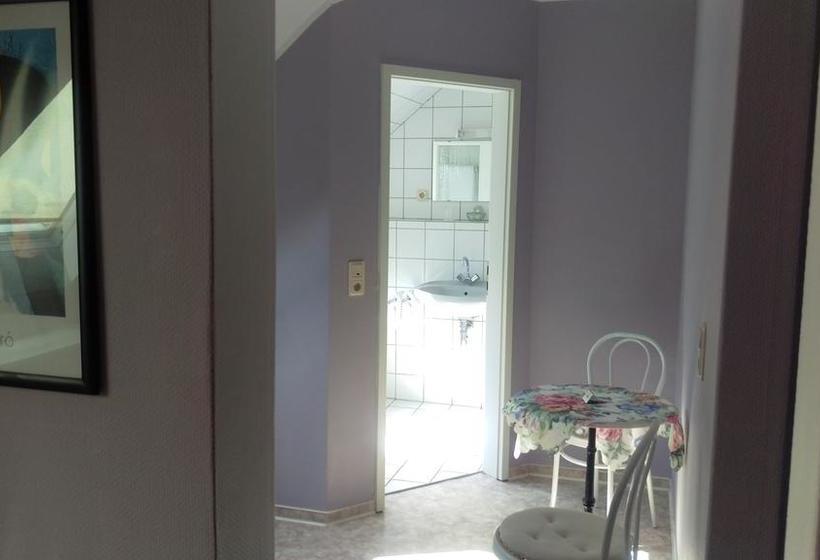 Hotel Am Schenkelberg 5